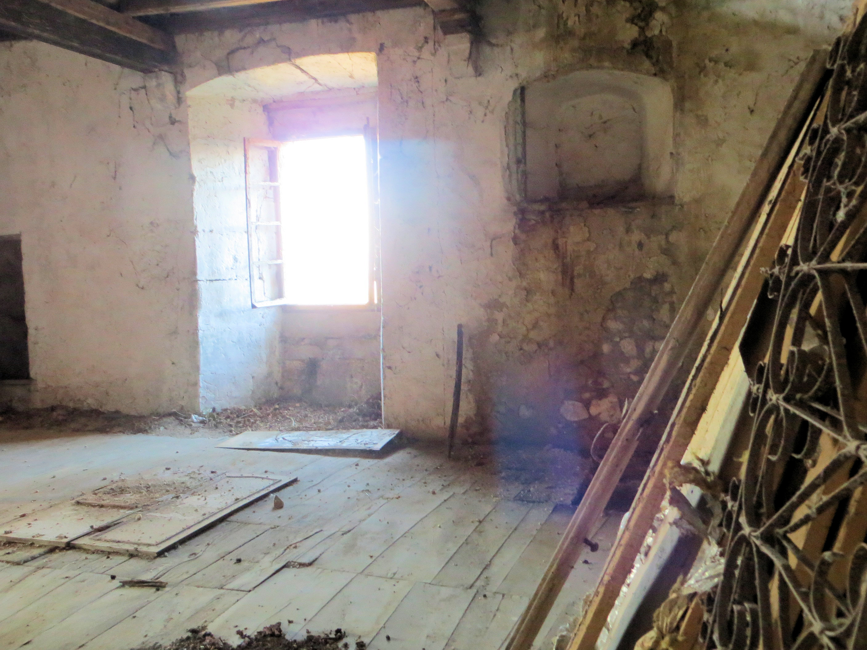 chateau2021_16.jpg chateau2021_16.jpg